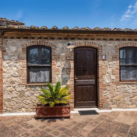 Podere Santa Maria Lantgård *